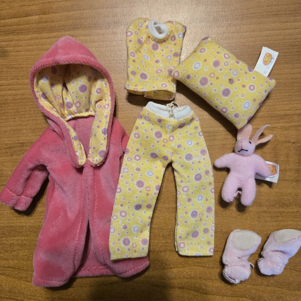 Only Hearts Club Taylor‎ Angelique's Pjs Robe Pillow Bunny & Slippers